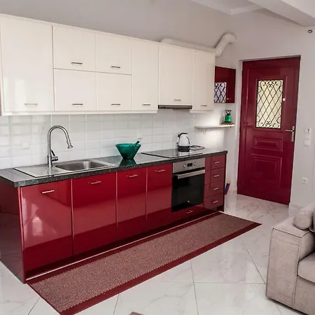 Plagia's Sunset Apartman *