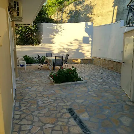 Lägenhet Plagia's Sunset Exanthia