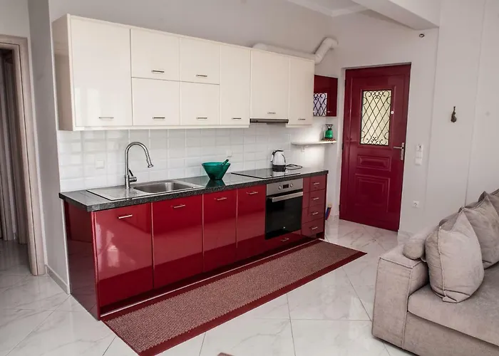 Plagia's Sunset Apartment *