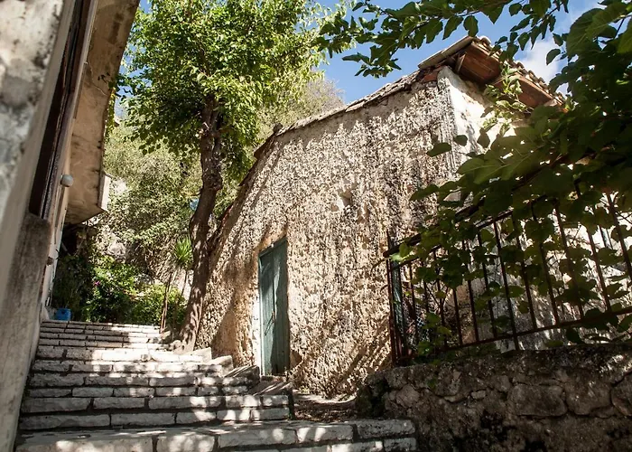 Plagia's Sunset Exanthia